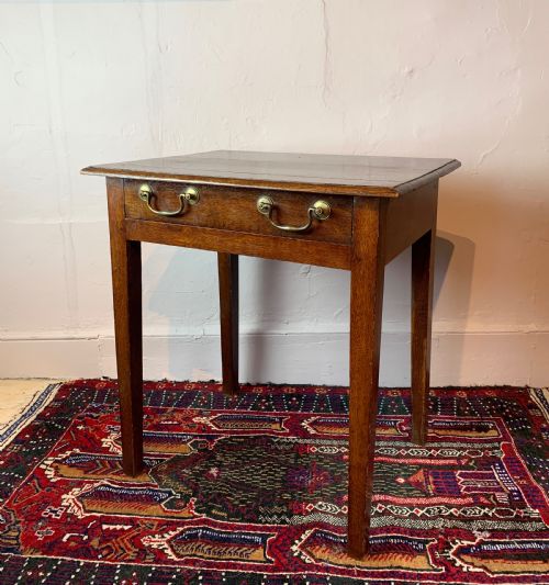 Georgian Oak Side Table with Single Frieze Drawer