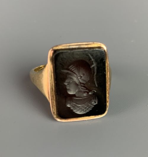 Antique Amethyst Intaglio 9ct Ladies Ring