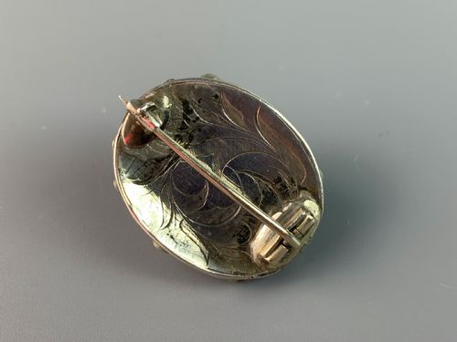 fig 1. Victorian garnet set foliate cast brooch