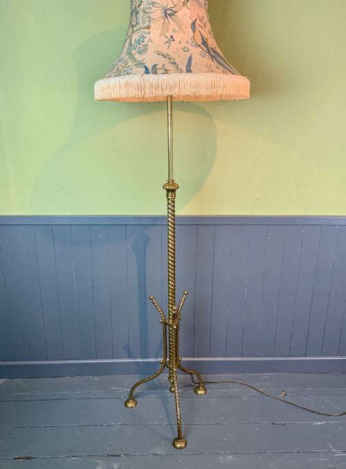 Unusual Antique Brass Barley Twist Standard Lamp