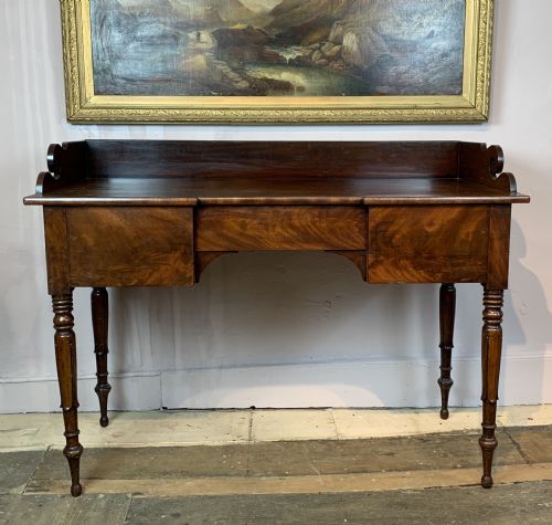 William IV Mahogany Sideboard / Buffet