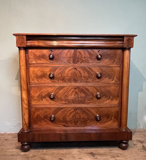 Victorian Mahogany Chest of Drawers of Column Corners