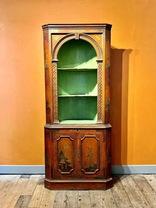 ANTIQUE RED CHINOISERIE CORNER CUPBOARD - ADDITIONAL PHOTO 1