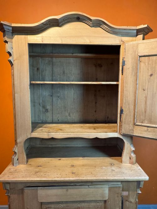 19TH CENTURY SWEDISH PINE DRESSER - ADDITIONAL PHOTO 3