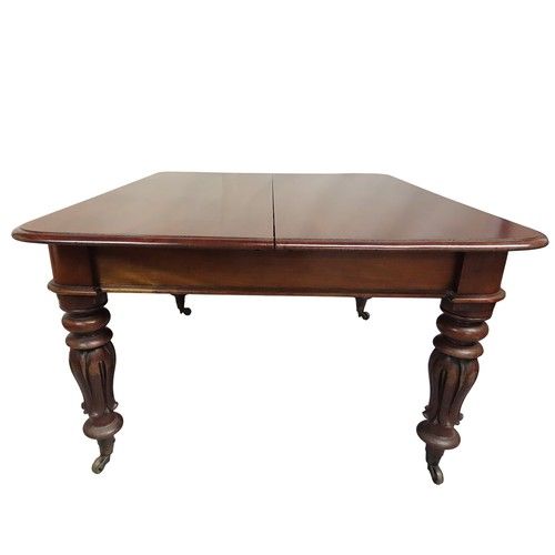 fig 1. Victorian Mahogany Extending Dining Table with Two Leaves
