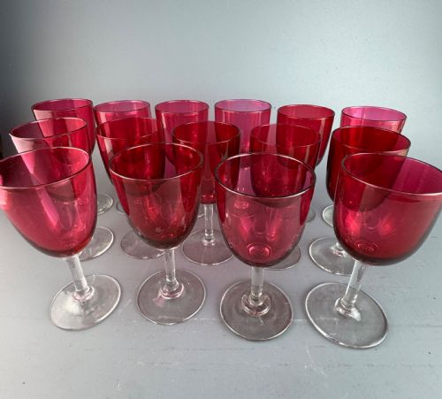 SET OF FIFTEEN VICTORIAN CRANBERRY GLASS WINE GLASSES - ADDITIONAL PHOTO 4