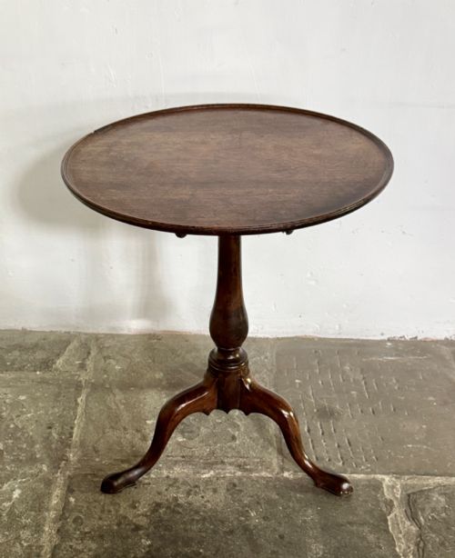 Georgian Mahogany Tip-top Tripod Table