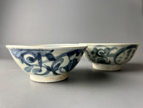 Pair of Chinese Vung Tau Cargo Shipwreck Blue & White Porcelain Bowls 17th Century