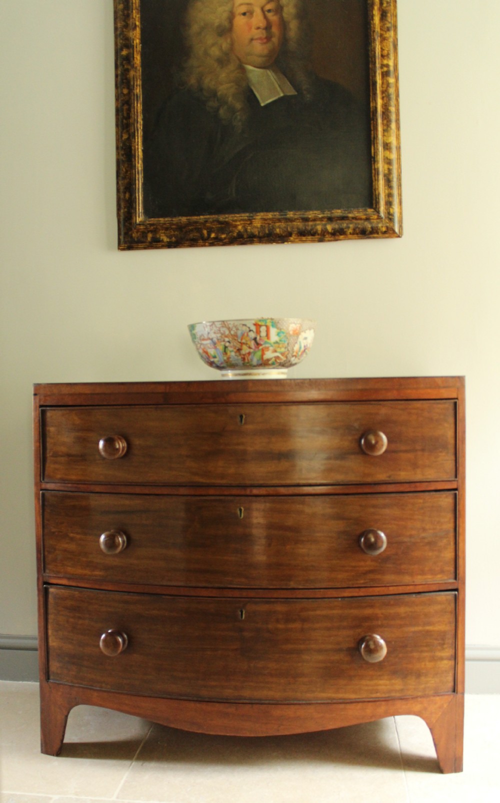 Regency Mahogany Bowfront Chest of Drawers of Small Proportions