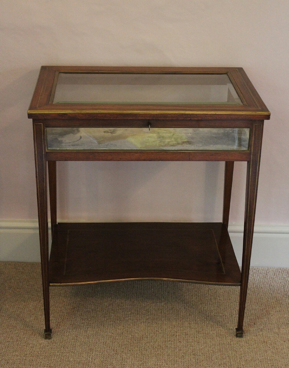 A Good Quality French Brass Inlaid Mahogany Vitrine / Bijouterie Table Cabinet