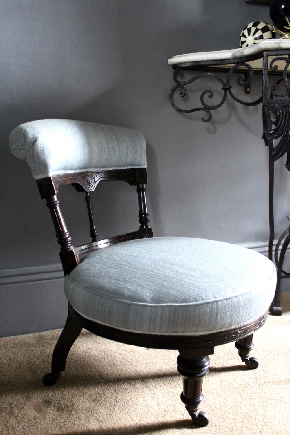 Antique Nursing / Bedroom Chair
