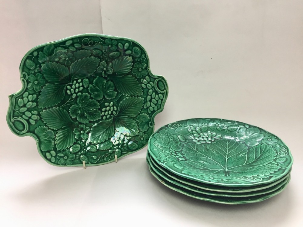 Victorian green glazed majolica plates & comport in Strawberry pattern