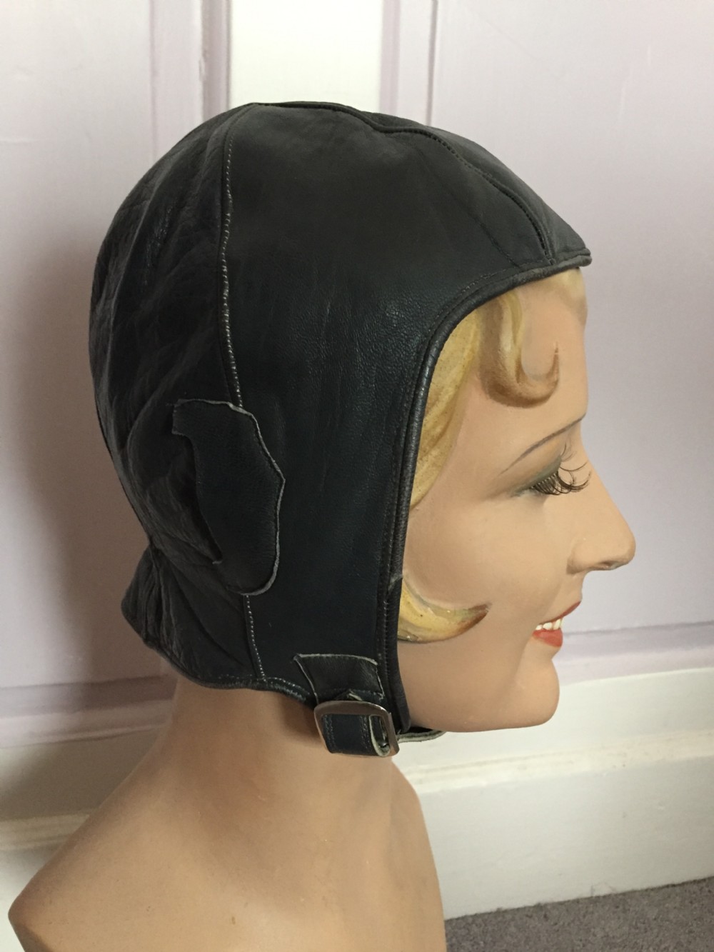 Ladies 1920's Leather Aviator's Flying Helmet / Cap View II