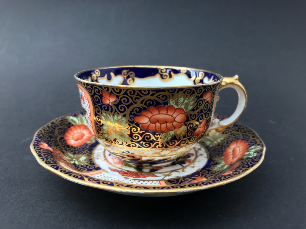 Pair of Royal Crown Derby Old Imari Pattern Porcelain Cups & Saucers 1907 View II