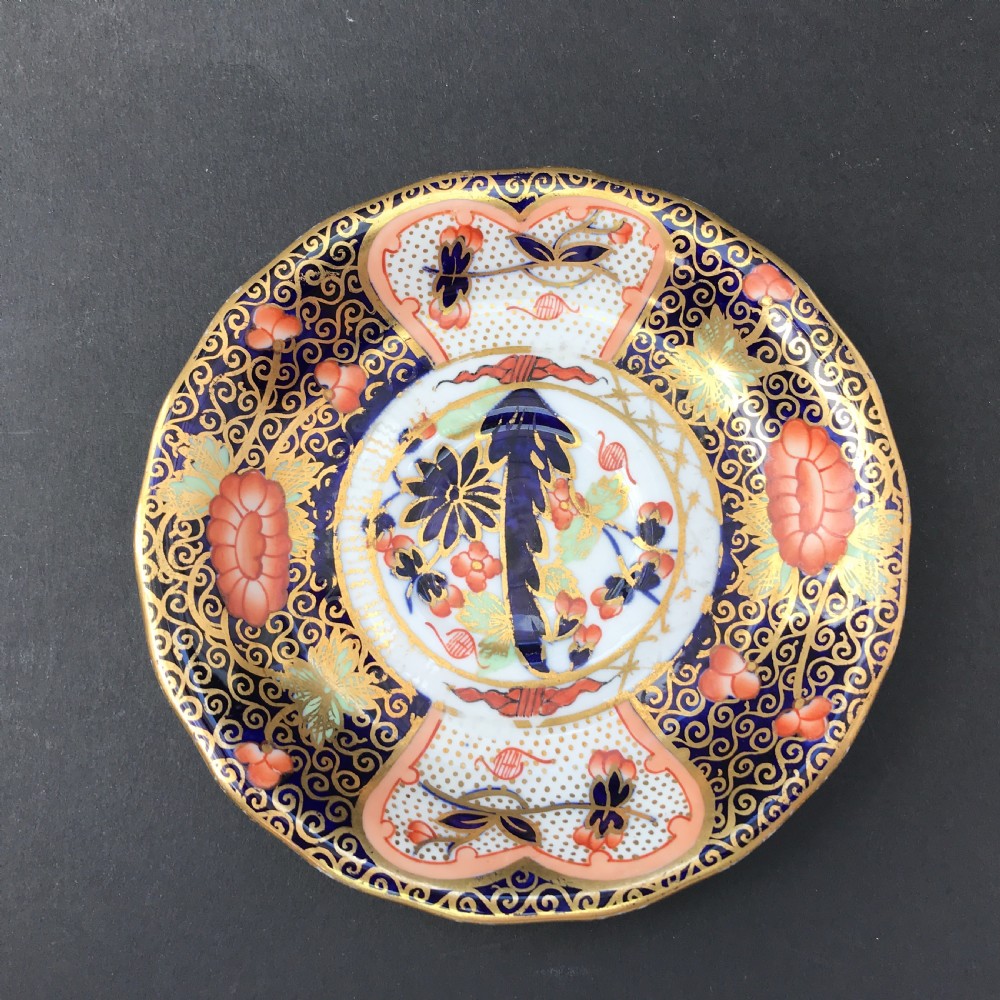 Pair of Royal Crown Derby Old Imari Pattern Porcelain Cups & Saucers 1907 View V