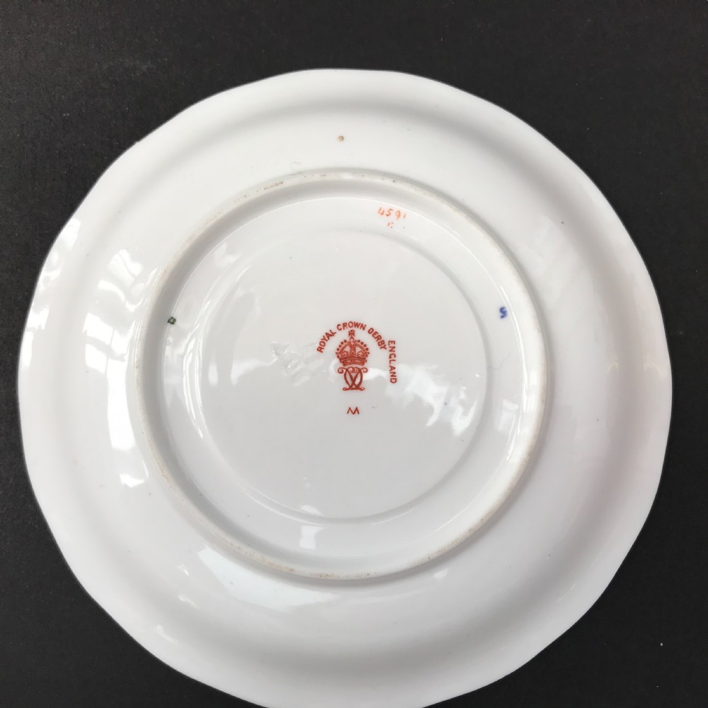 Pair of Royal Crown Derby Old Imari Pattern Porcelain Cups & Saucers 1907 View VI