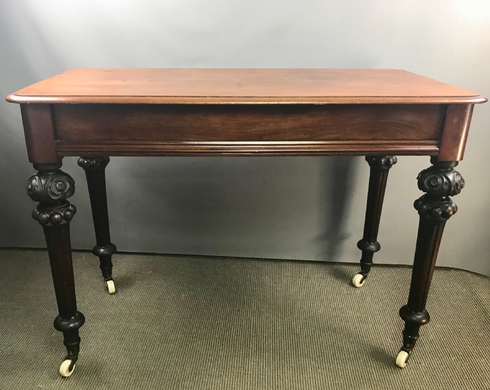 Victorian Mahogany Side Table with Single Frieze Drawer