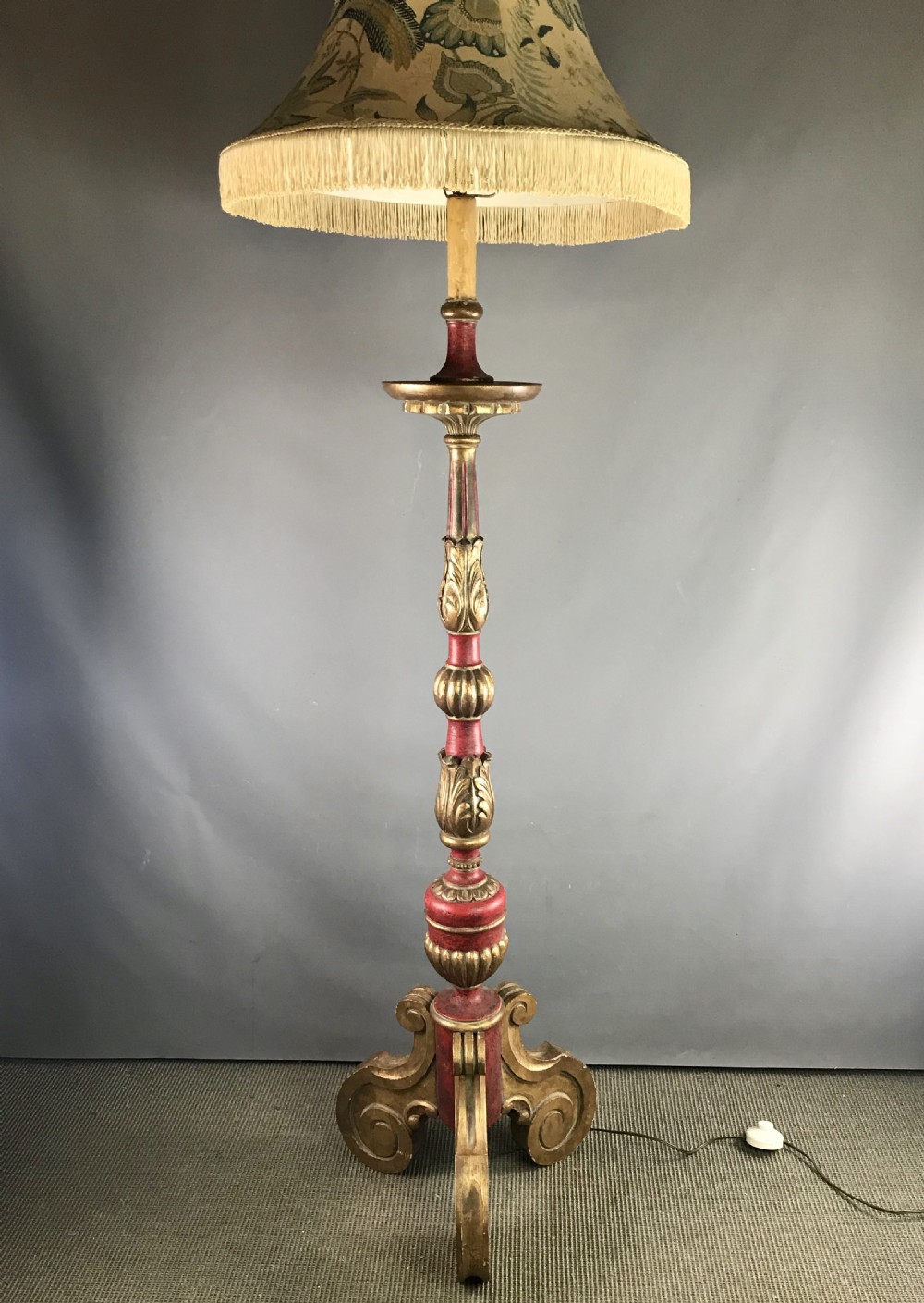 Carved giltwood and red painted standard lamp in 17th century Florentine style View III