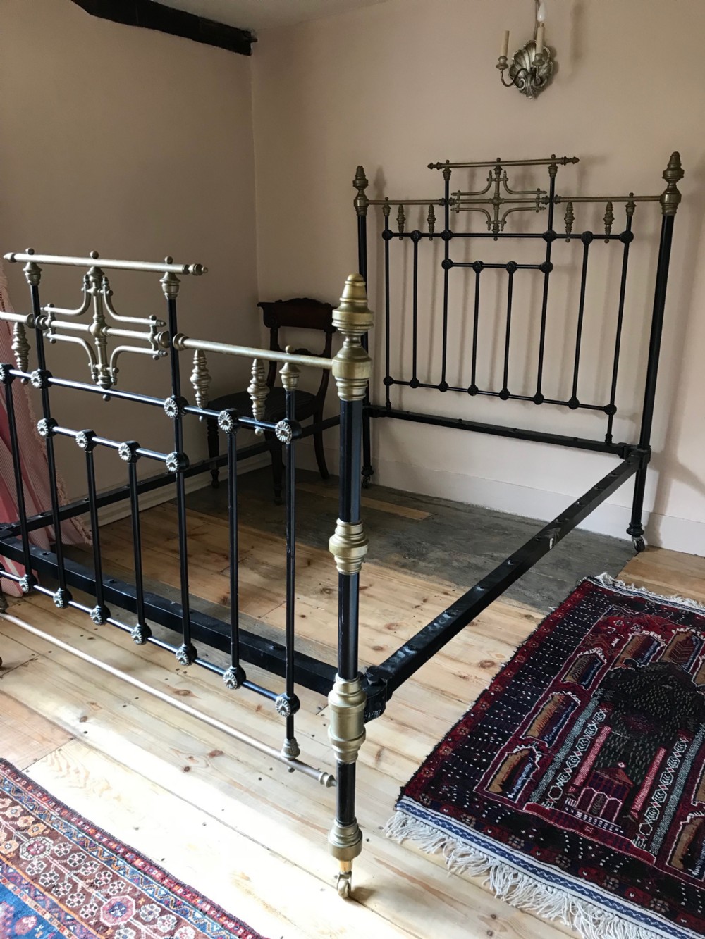 Good Quality Victorian Brass & Cast Iron Double Bed View VII