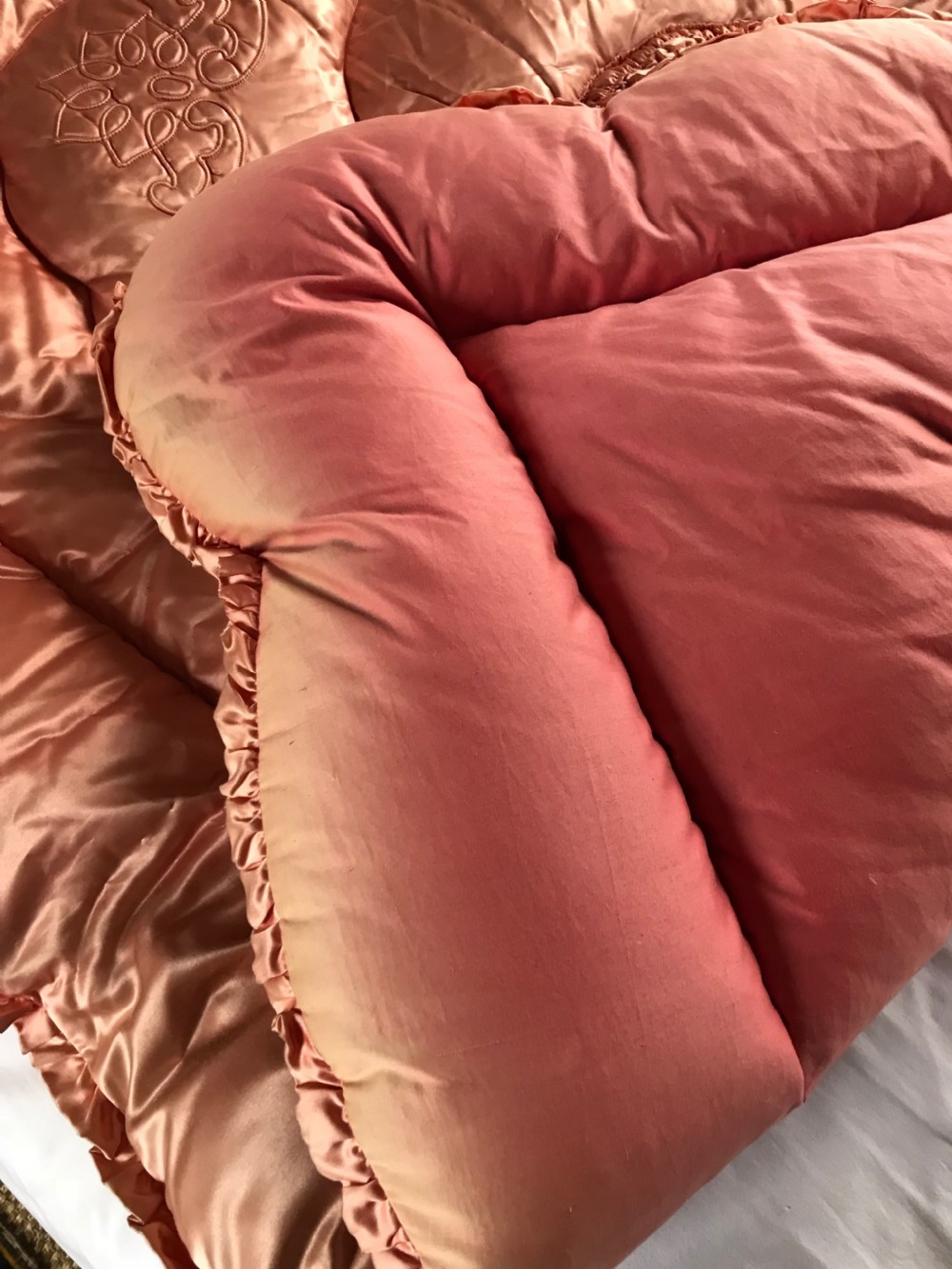 Art Deco Pink Satin Feather Filled Eiderdown View IV