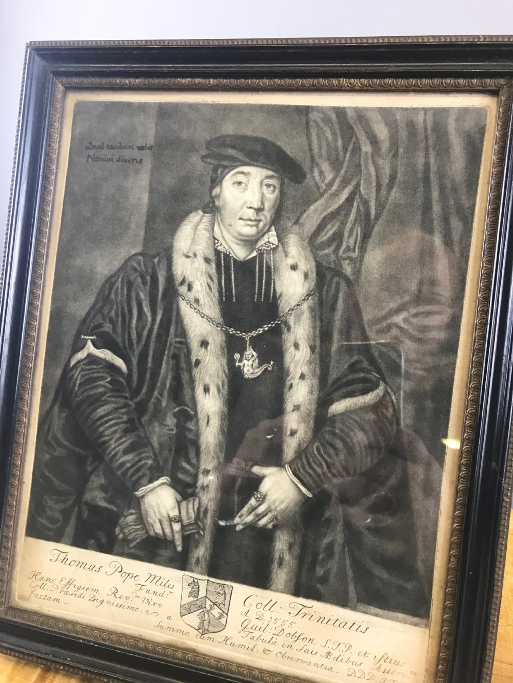 18th century Portrait engravings in Hogarth frames View II