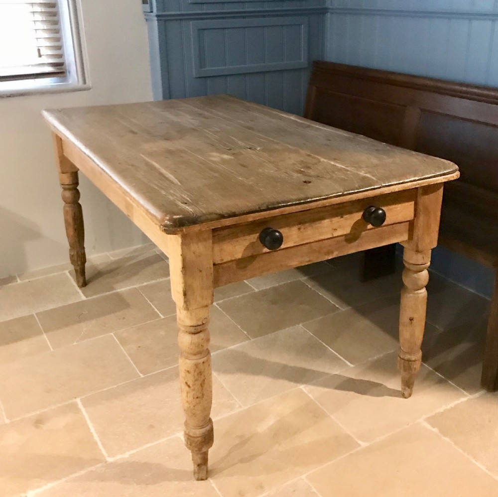 Victorian pine scrub top kitchen table View II
