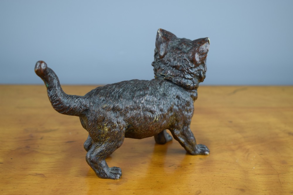 Austrian cold painted bronze cat inkwell View IV