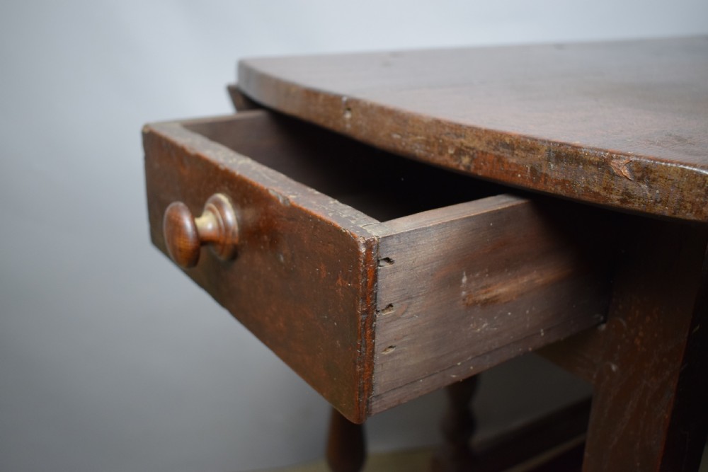 George I Oak gateleg drop flap dining table circa 1700 View III