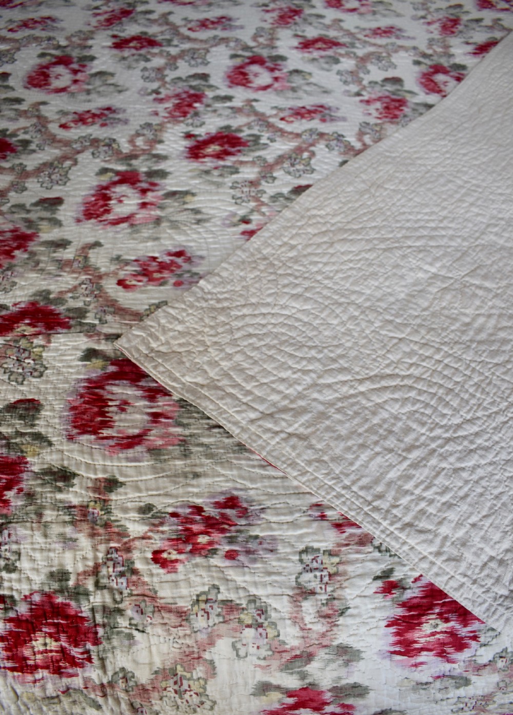 Antique Victorian Durham / Welsh hand stitched floral double quilt View IV