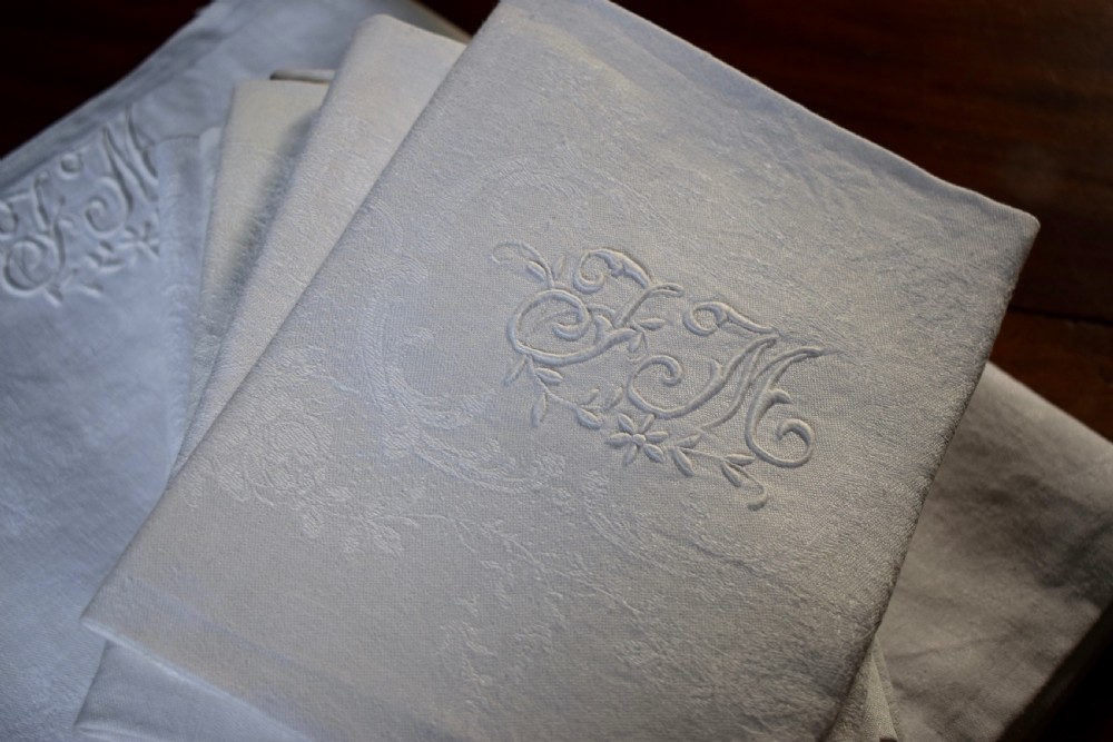 French Monogrammed White Damask Tablecloth & 12 Napkins View V