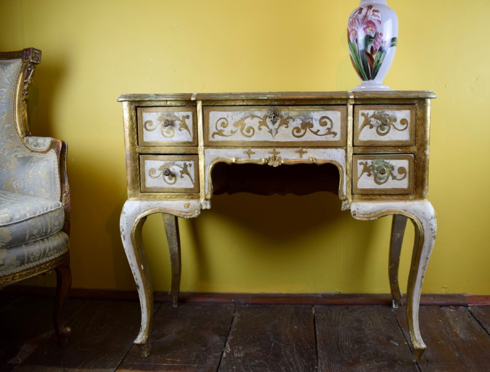 Vintage Italian Florentine Painted & Gilt Side Table View III