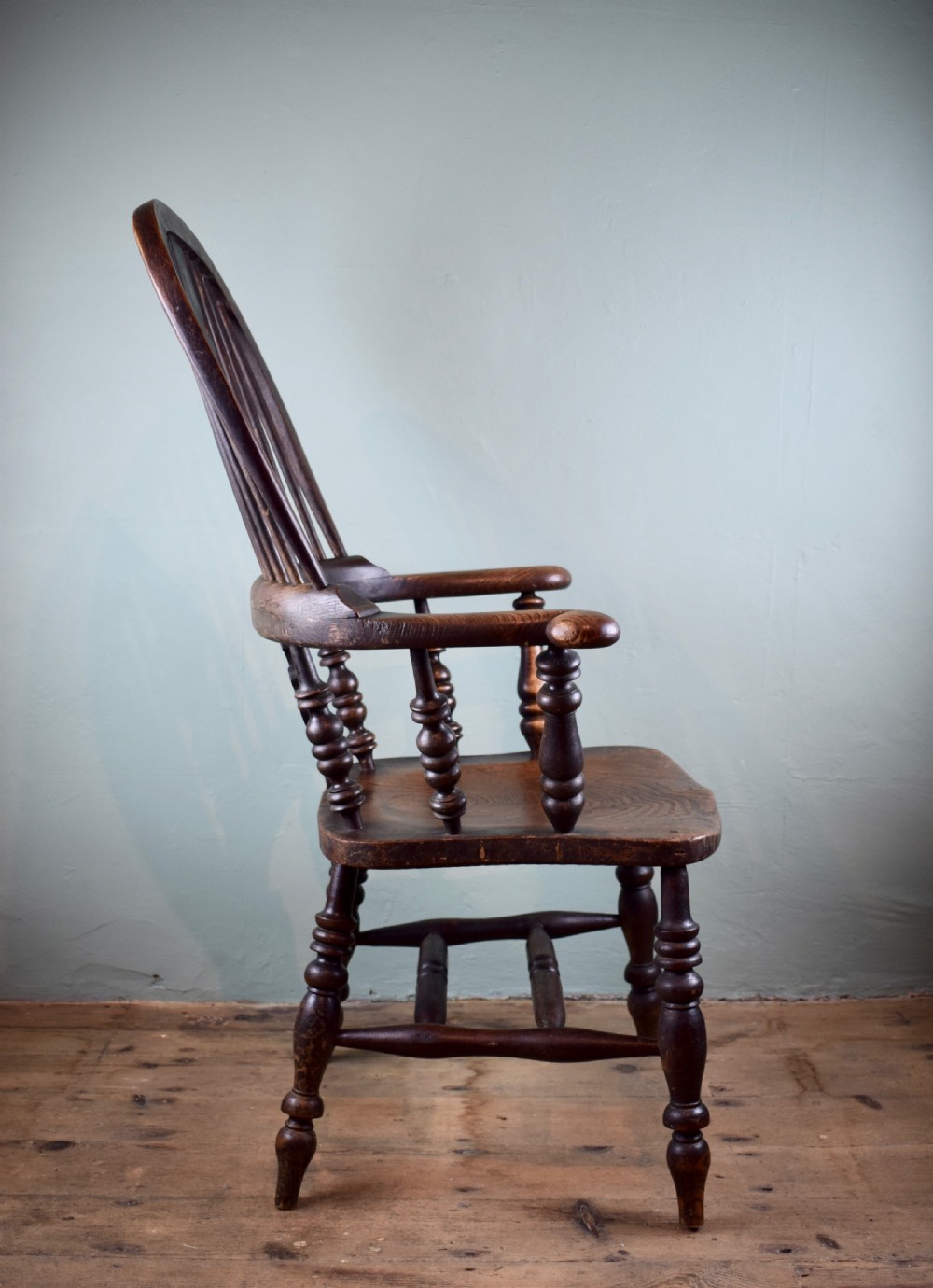 Antique broad arm Windsor elbow chair circa 1850 View IV