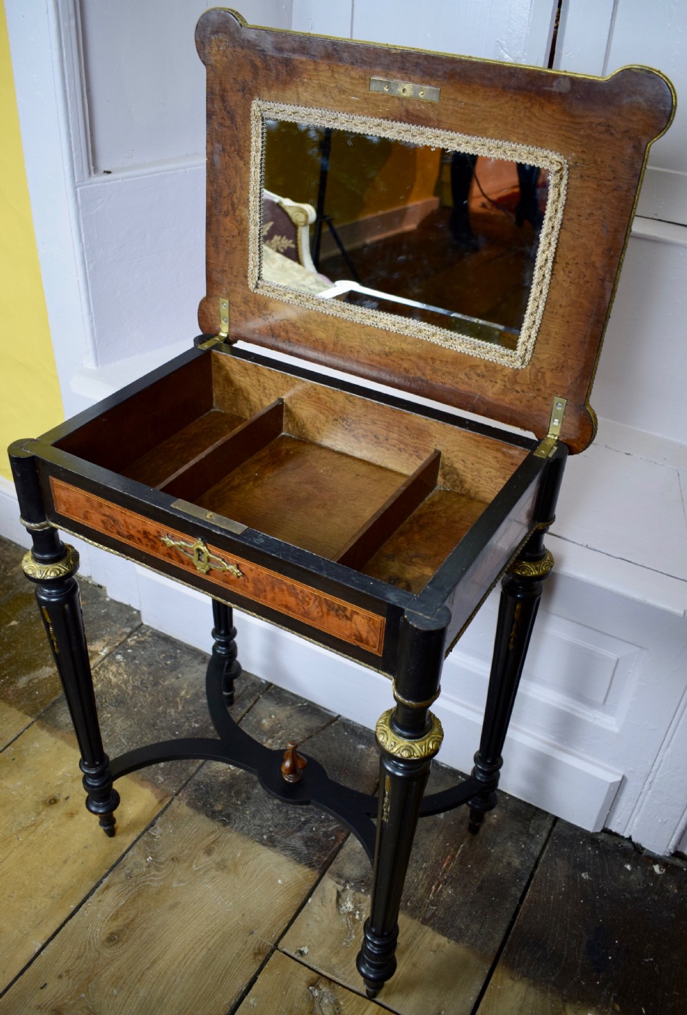 French Napoleon III Marquetry inlaid sewing / side table with gilt metal mounts View VI