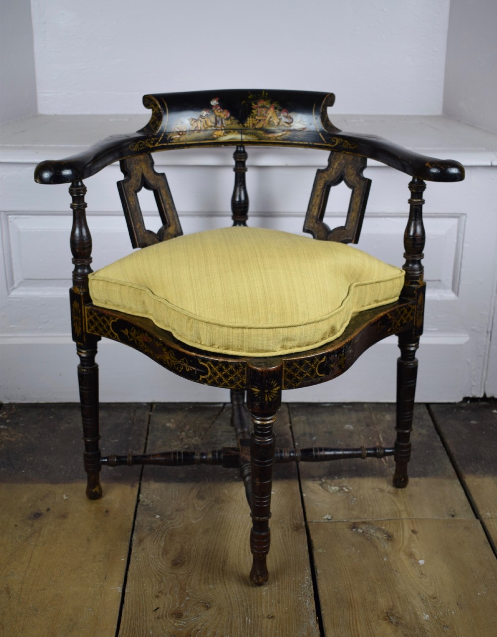 Edwardian Chinoiserie Decorated Black Lacquer Corner Chair