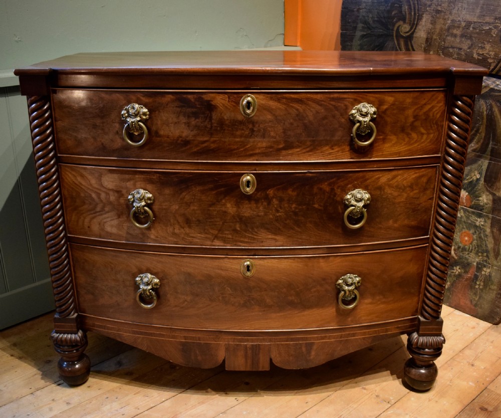Regency mahogany chest of drawers with column corners View V