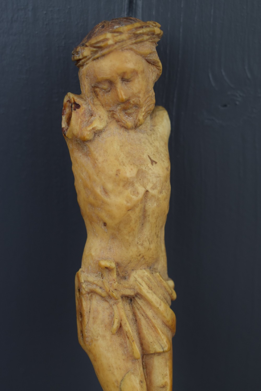 Antique carved ivory Corpus Christi, 16th / 17th century  View IV