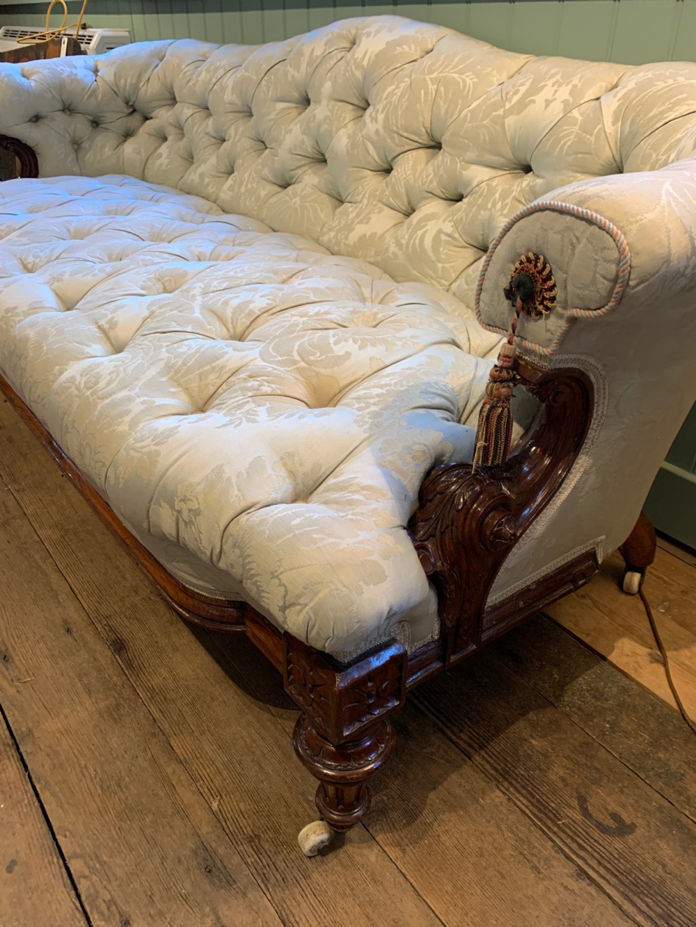 Fine quality Antique Victorian button back walnut sofa View V
