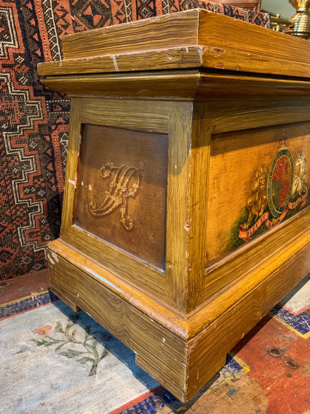 Victorian Faux Bois Pedestal hand painted with Royal Coat of Arms and VR cypher View V