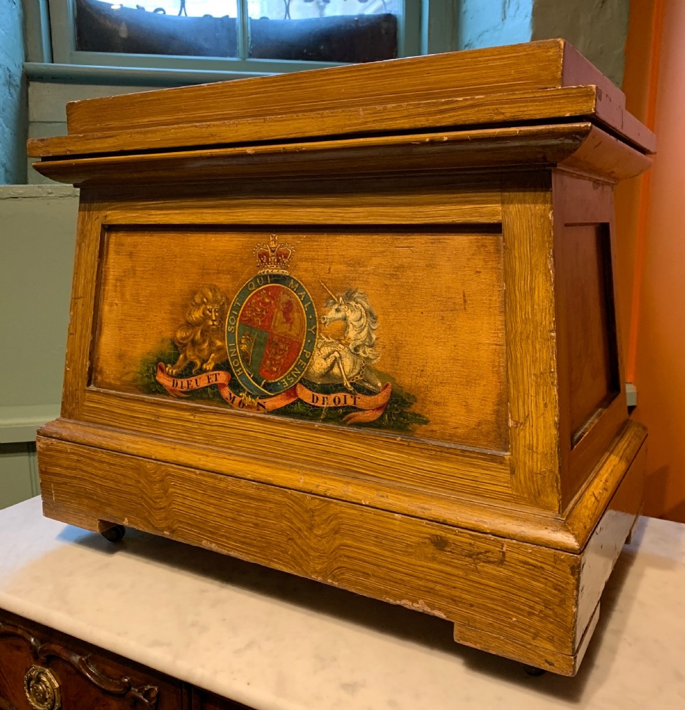 Victorian Faux Bois Pedestal hand painted with Royal Coat of Arms and VR cypher View VIII