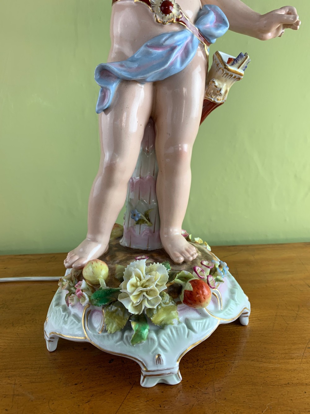 German Schierholz Porcelain Cherub table lamp View II