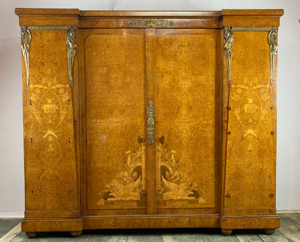 Victor Epeaux Paris, exhibition quality ormolu mounted marquetry thuya wood armoire