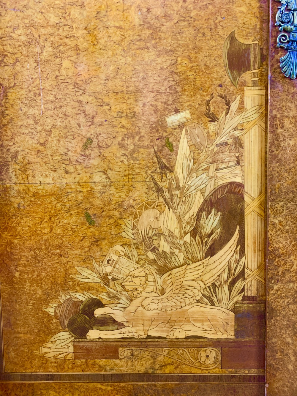 Victor Epeaux Paris, exhibition quality ormolu mounted marquetry thuya wood armoire View VII