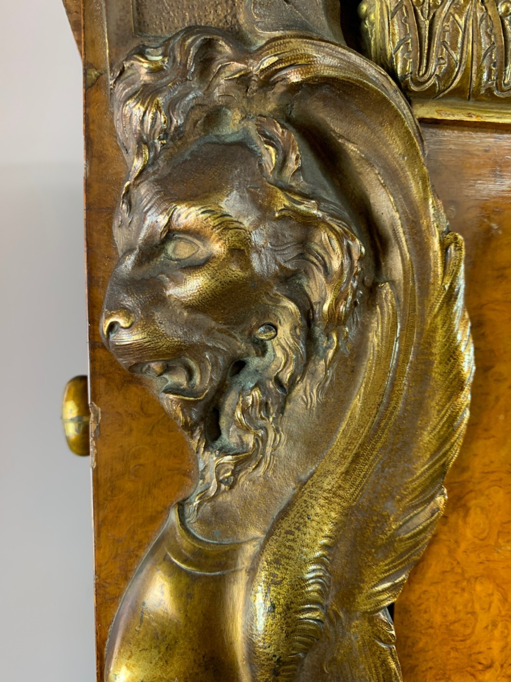Victor Epeaux Paris, exhibition quality ormolu mounted marquetry thuya wood armoire View VIII