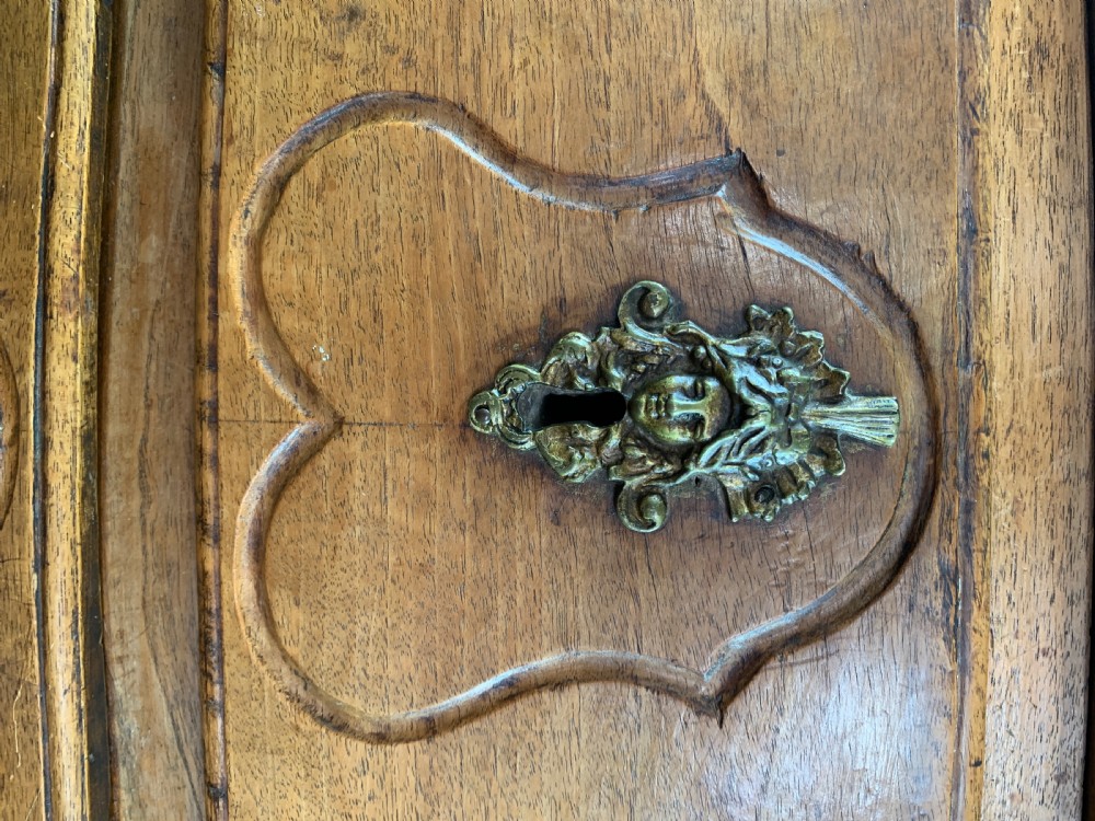 French 18th century chestnut commode in Louis XV style View VIII