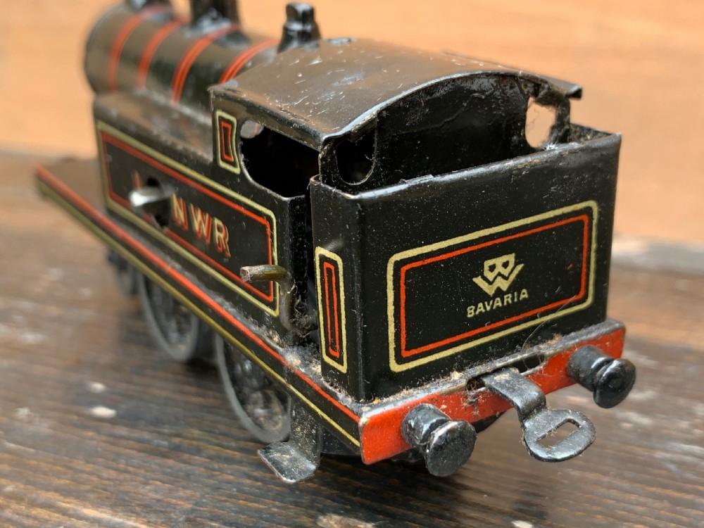 A Bing LNWR 00 gauge tinplate clockwork tank locomotive View IV