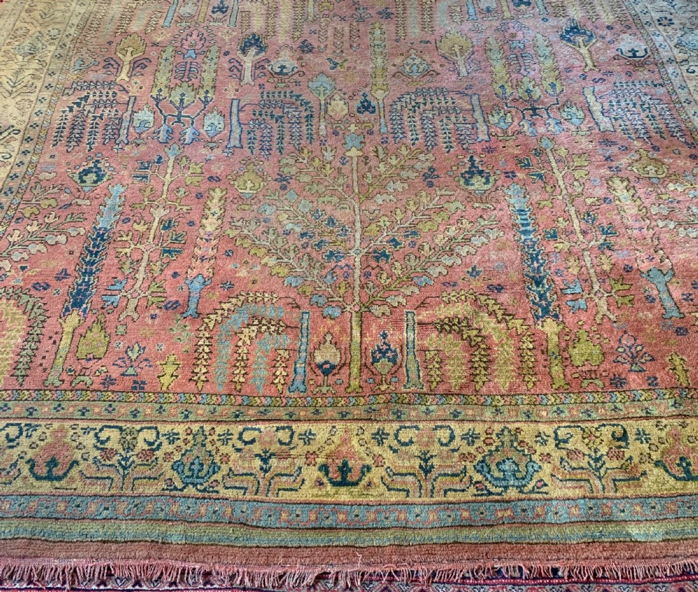 Large Antique Ushak Willow Tree Carpet View II