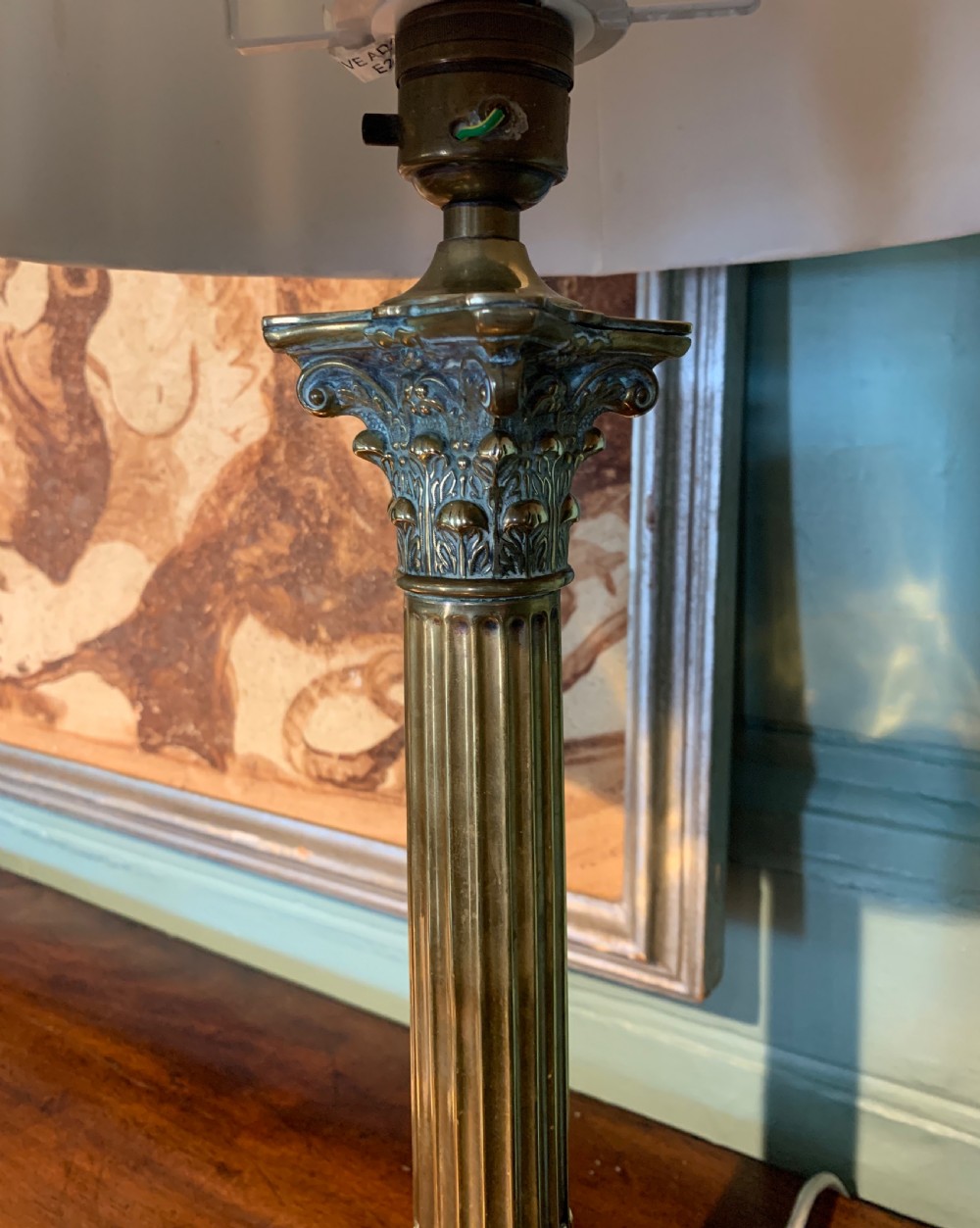 Antique brass corinthian column table lamp View V