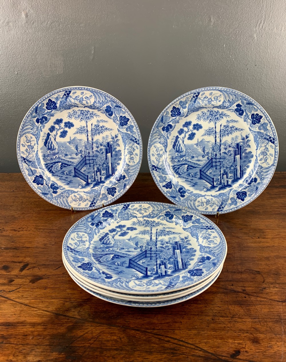 Six Wedgwood Pearlware blue & white plates in Blue Palisade pattern