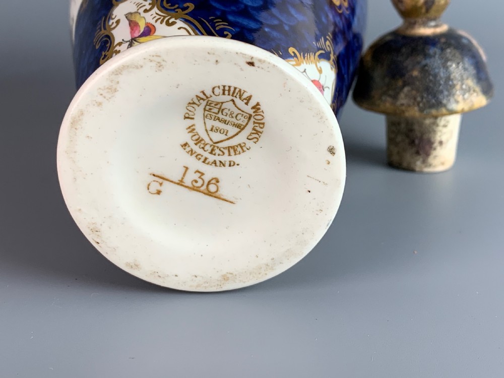 Royal Worcester blue sale ground vase and cover 1897 View IV