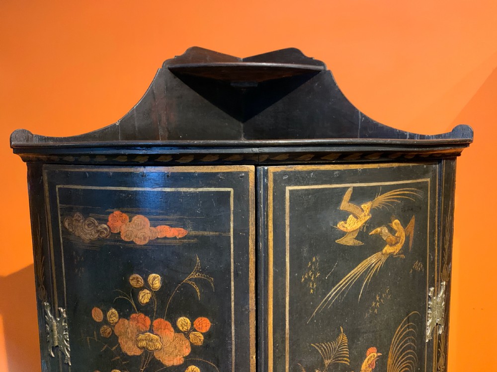 Georgian chinoiserie decorated japanned corner cupboard View III